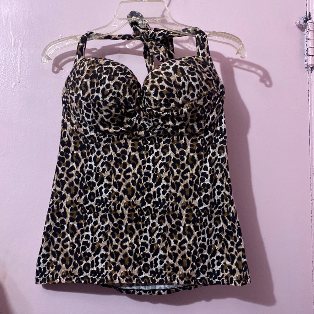 Leopard print halter neck top